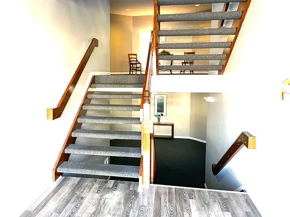 2nd image of 3241 Heritage Square Dr APT 69