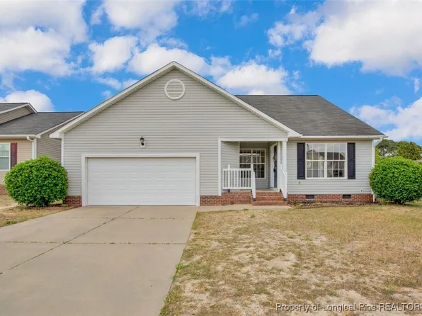 1448 Avoncroft Dr, Fayetteville, NC 28306