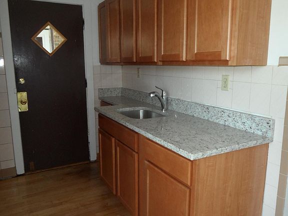 4th image of 4606 N Elston Ave APT 3