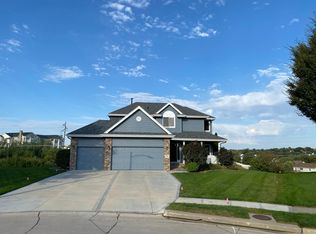 13706 Glengarry Cir, Bellevue, NE 68123