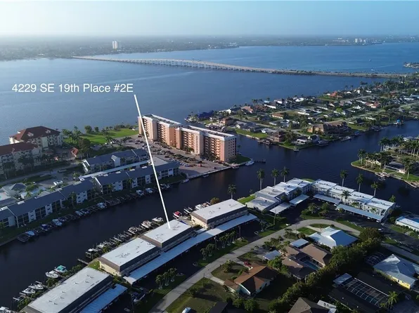 4229 SE 19th Pl APT 2E, Cape Coral, FL 33904