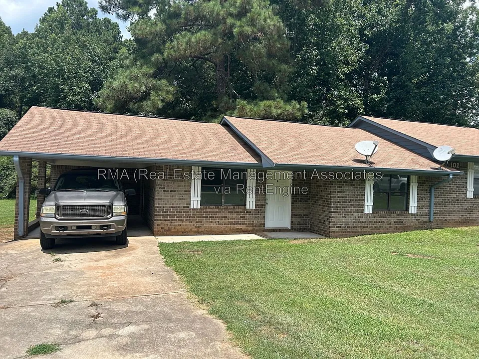 102 Hillpine Trl #A