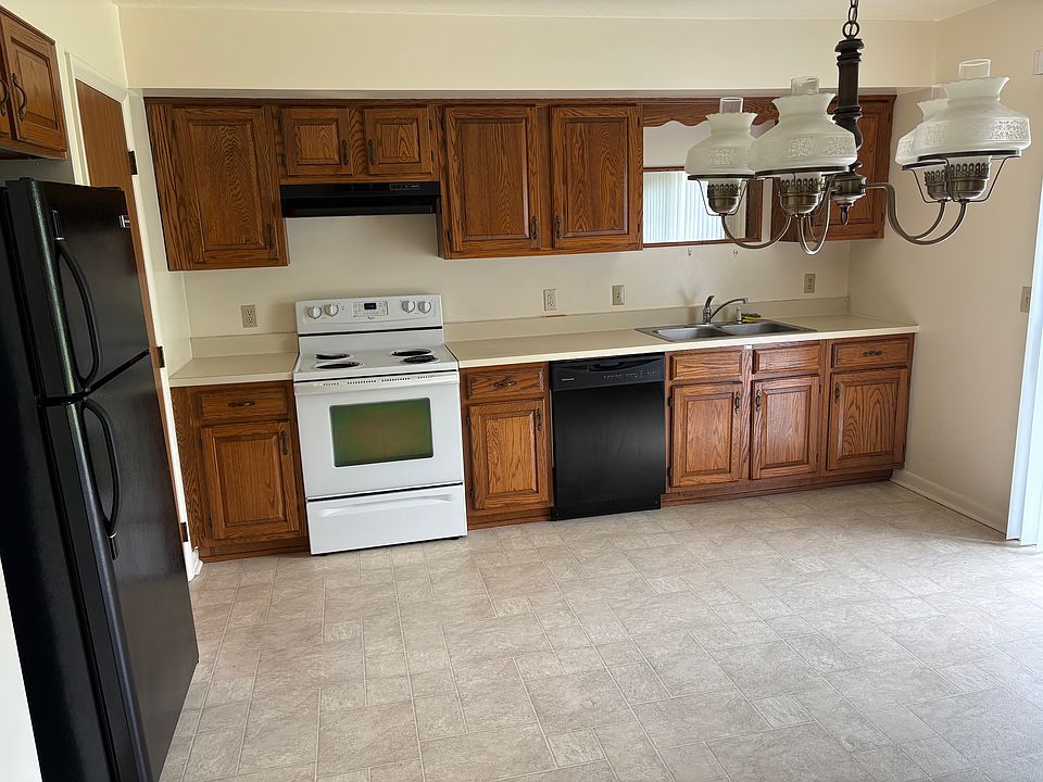 1st image of 262 Ark Dr #264
