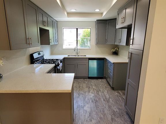 3rd image of 638 W California Ave APT 8