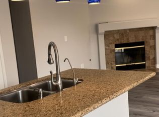 2847 Magellan Cir, Corona, CA 92882