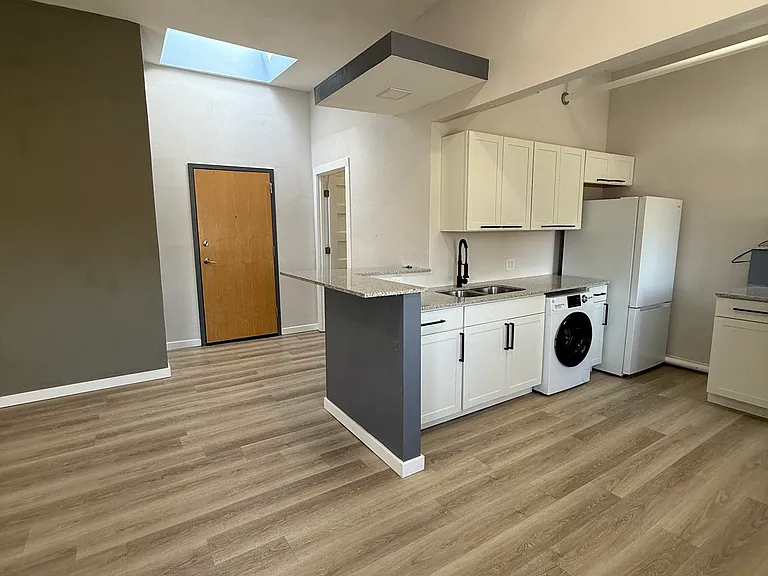 112 E Salem Ave #1 — Photo 13