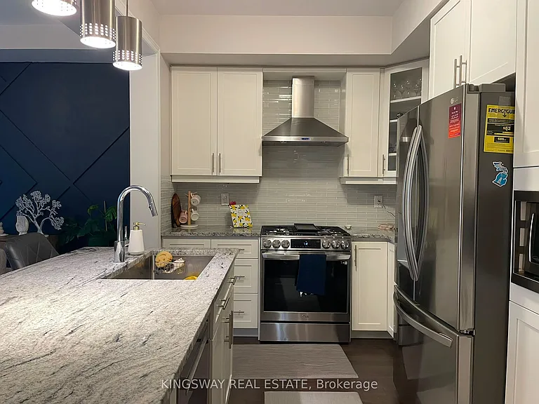 49 Waterview Ln — Photo 2