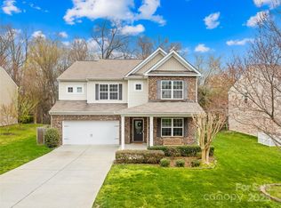 6126 Castlecove Rd, Charlotte, NC 28278