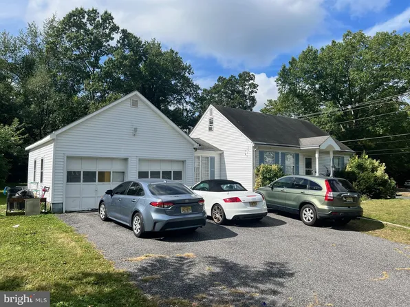 420 Villanova Rd, Glassboro, NJ 08028