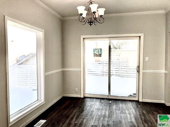 5th image of 610 35th St