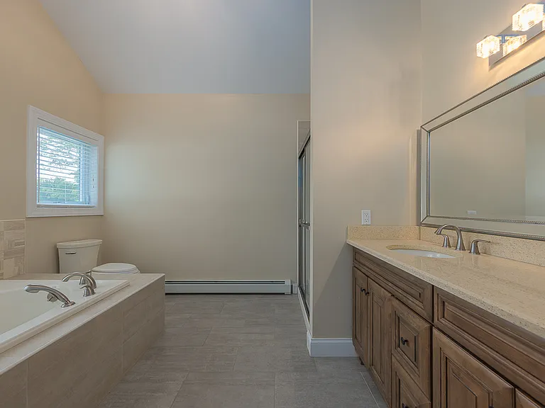 69 Heights Rd — Photo 12