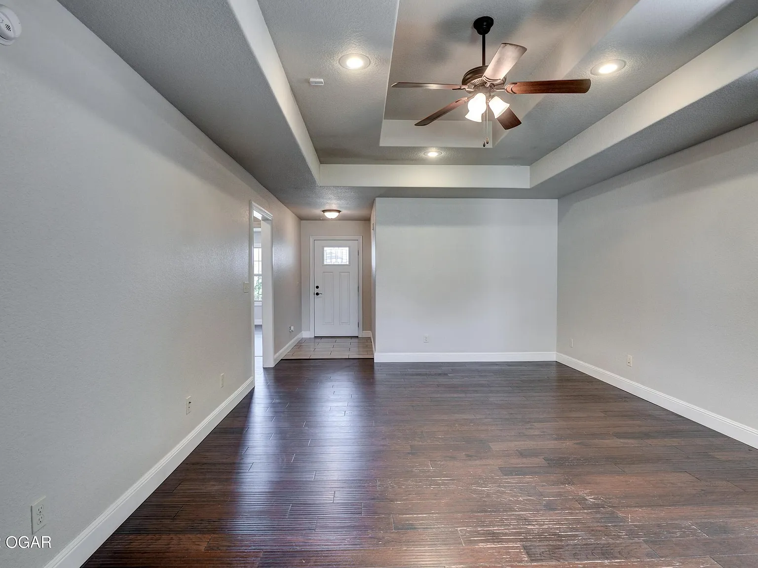 3 bed, 2.0 bath, 1475 sqft, $1,700 — Photo 4