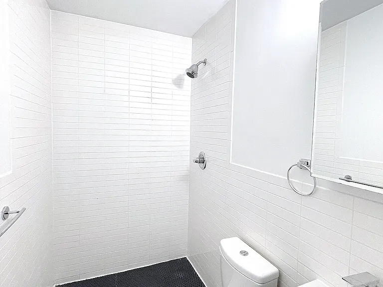 513 E 82nd St #5C — Photo 3
