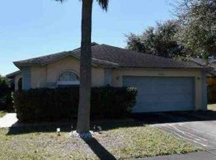 3105 Smoke Signal Cir, Kissimmee, FL 34746