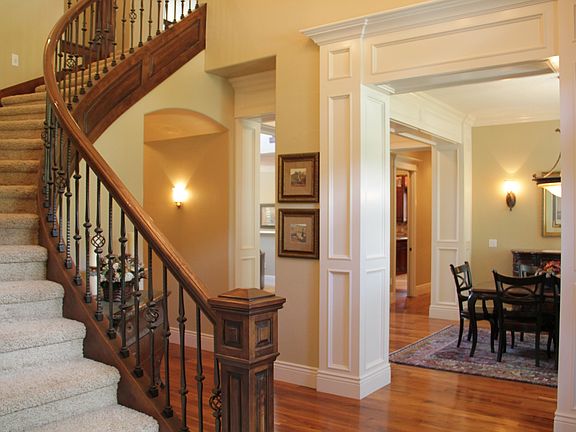 Entry/ Foyer