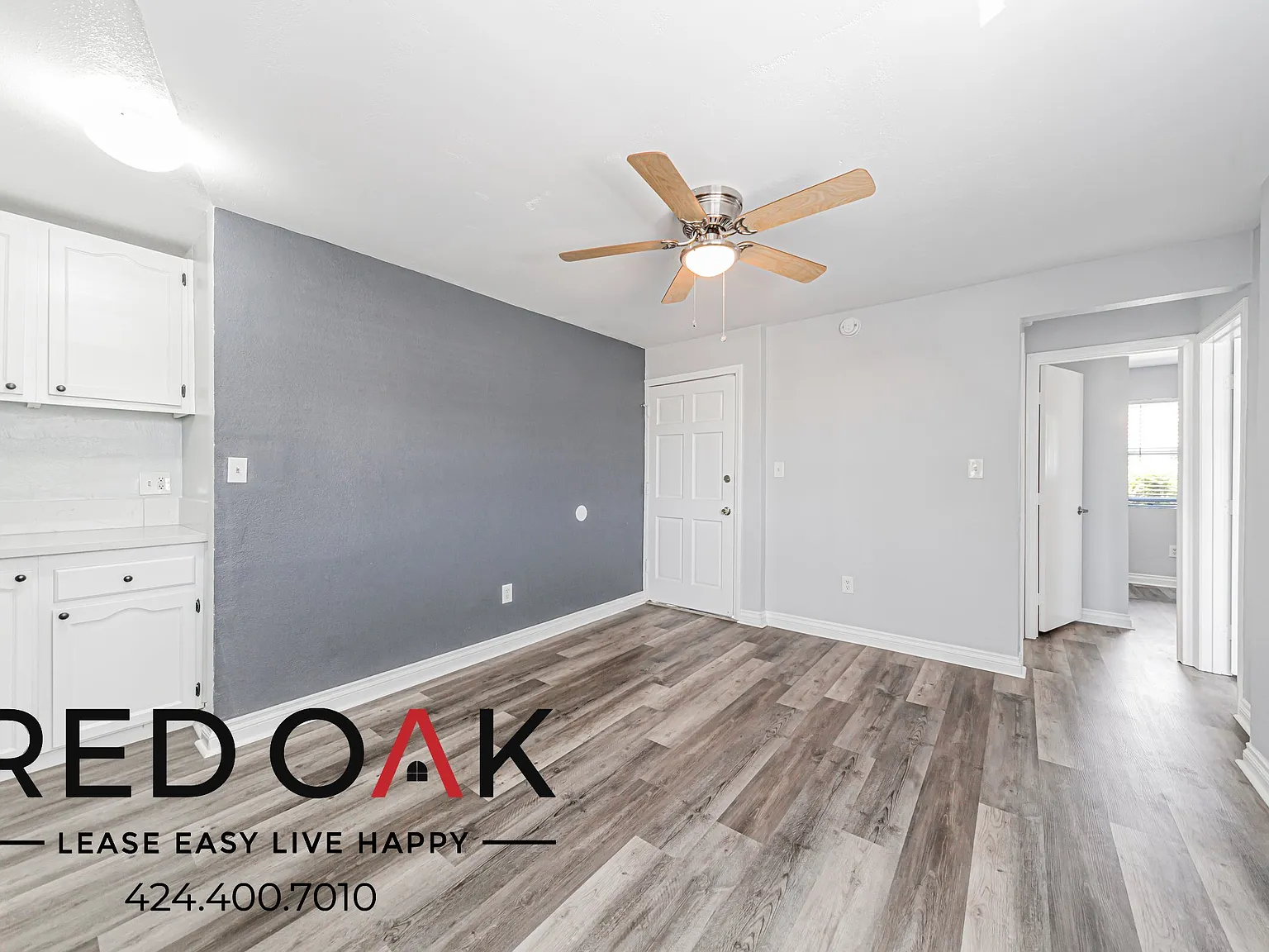 Refreshed 2-Bedroom with Included Parking & Private Balcony in Pico-Union! — Photo 2