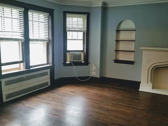 4th image of 31 N Brainard Ave APT G1