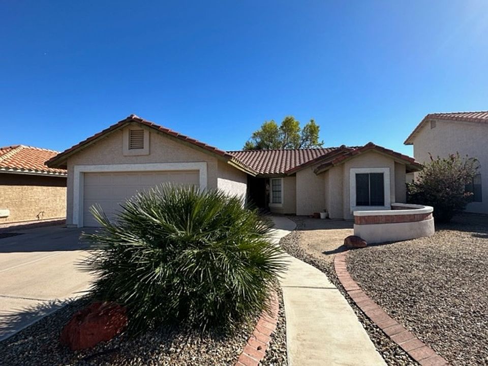 1st image of 4323 E Amberwood Dr