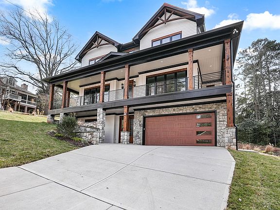 2nd image of 2907 Churchill Rd