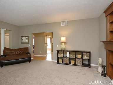 2225 Beatrice Dr NE Grand Rapids MI 49505 Zillow