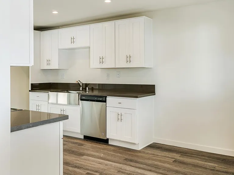 Plaza Townhomes — Photo 12