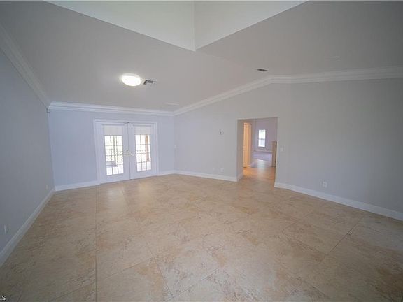 5th image of 607 Henry Ave