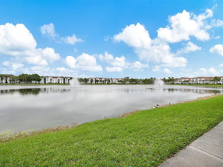 11940 SW 25th Ct #2 — Photo 38