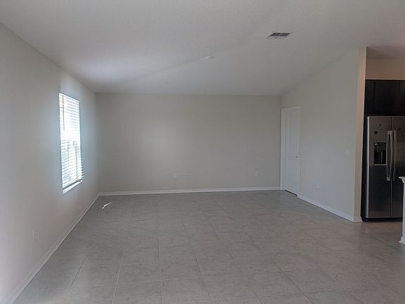 3rd image of 339 Estates Ct