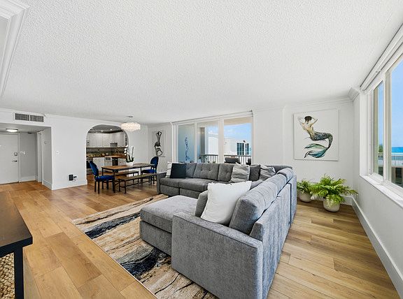 4th image of 5401 Collins Ave APT 102