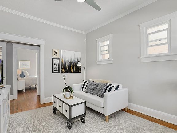 2nd image of 1464 Newton St