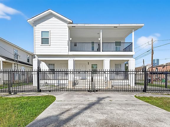 2nd image of 2202 Hutchins St APT A