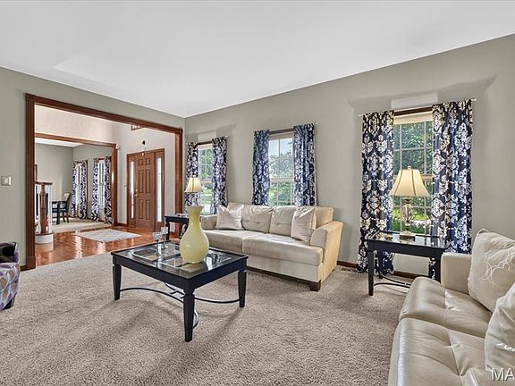3rd image of 2259 Sycamore Dr