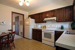 4th image of 508 Taylor Ave APT E