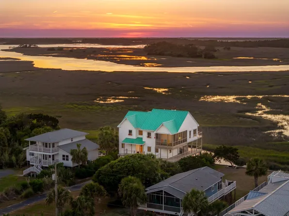1676 E Ashley Ave, Folly Beach, SC 29439