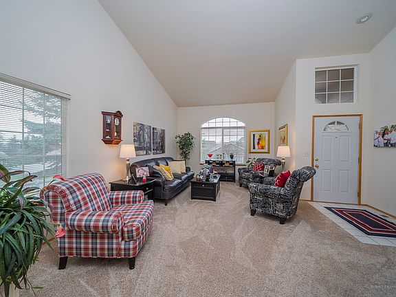3rd image of 7404 84th Pl NE