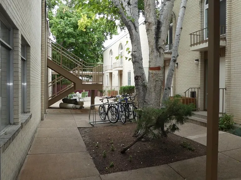 1812 Canyon Blvd #3C — Photo 9