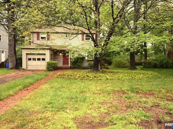 79 Buff Rd, Tenafly, NJ 07670