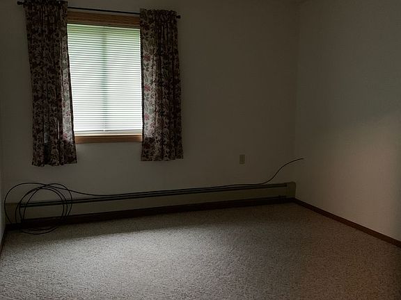 2nd image of 127 Park Ave SW APT 9