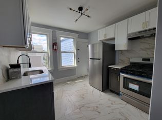 592 Irvine Turner Blvd #3E, Newark, NJ 07112