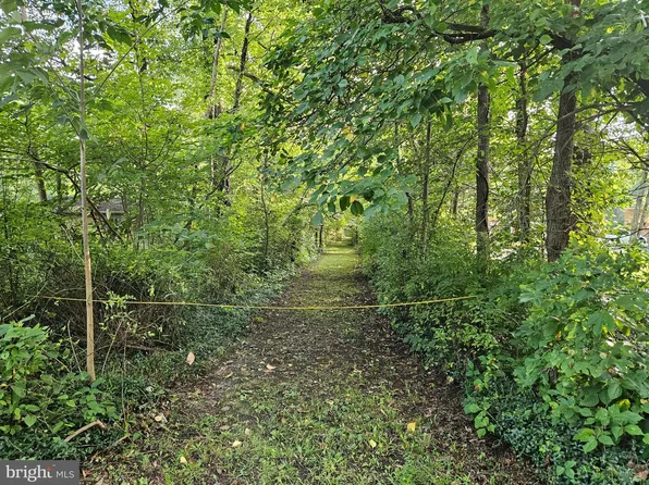 916 Thousand Acre Rd, Sellersville, PA 18960