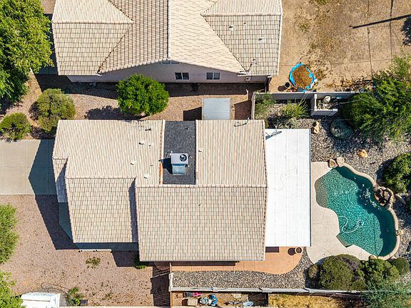 3rd image of 4040 N 14TH Place