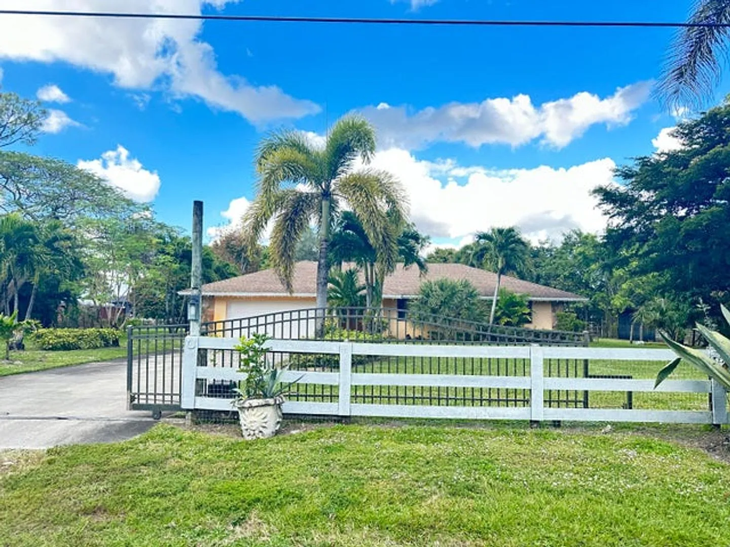 8251 Bowie Way, Lake Worth, FL 33467 — Photo 4