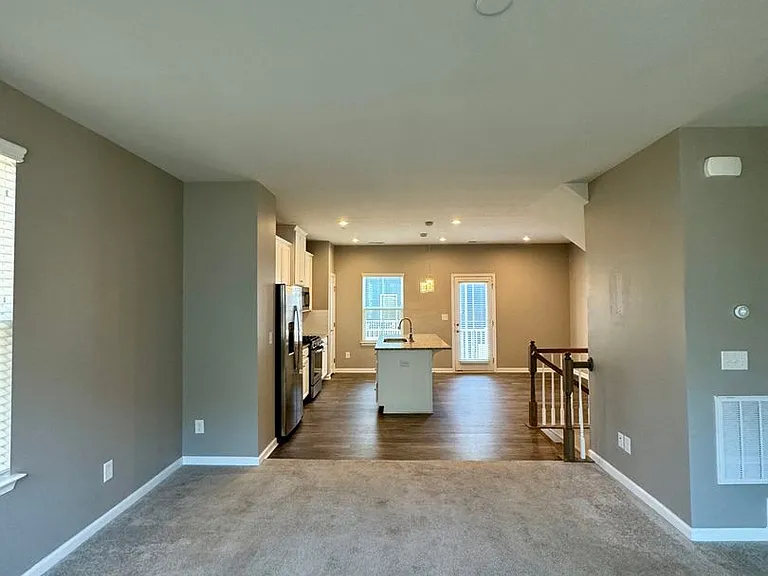 1214 Ashbury St — Photo 8