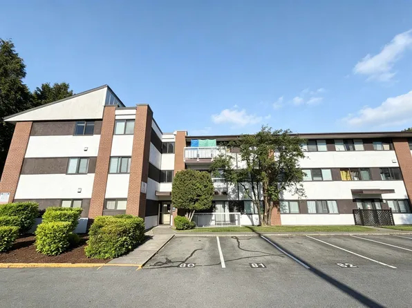 8020 Ryan Rd #102, Richmond, BC V7A 2E5
