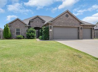 325 E Hayes St, Pea Ridge, AR 72751