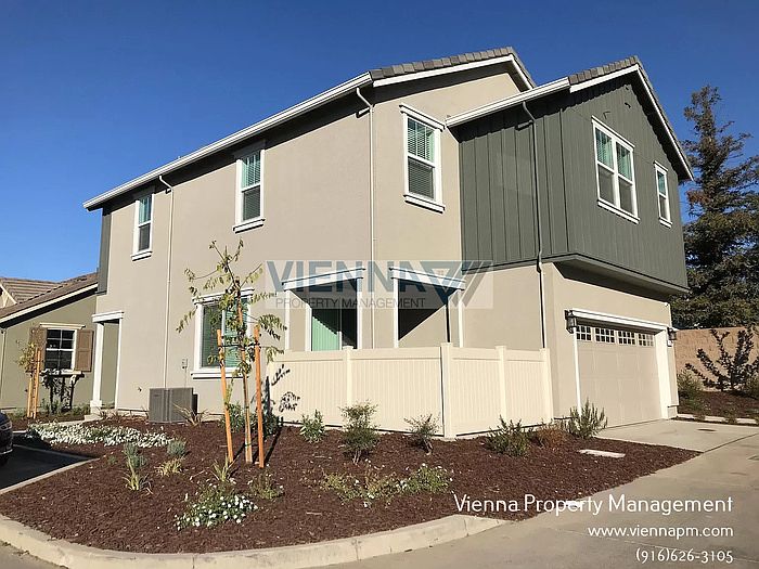 1st image of 1064 Knox Way