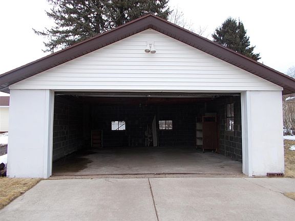 3rd image of 500 6th St