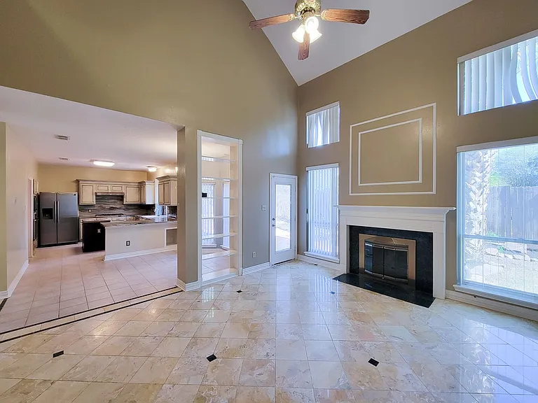 13602 Somersworth Dr — Photo 17
