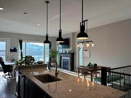 653 178a St SW Photo 1