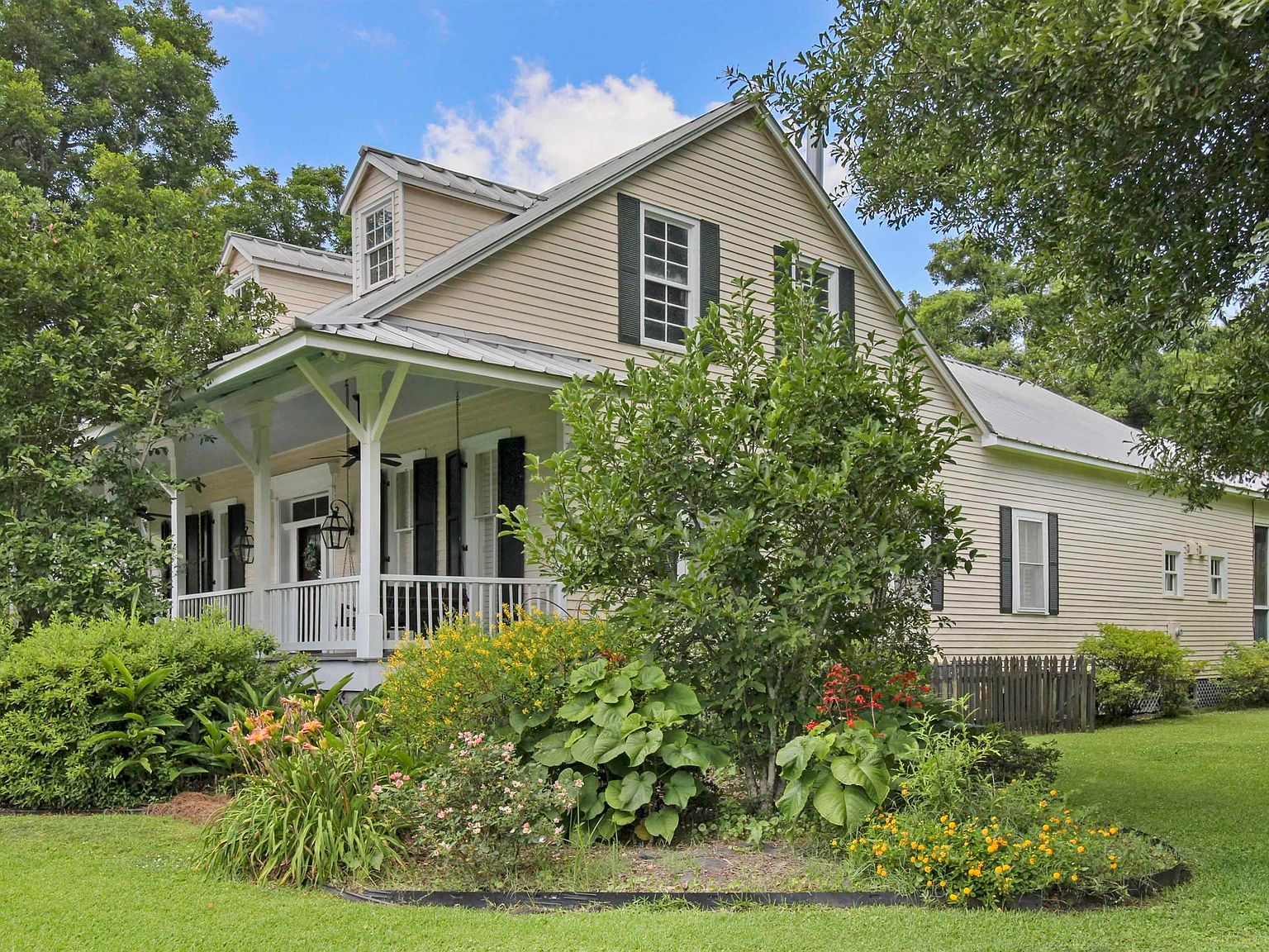 11611 N River Rd, Port Allen, LA 70767 Zillow